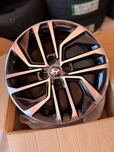 Roda Aro 15 4x100 modelo HB20 (Entrego instalado)