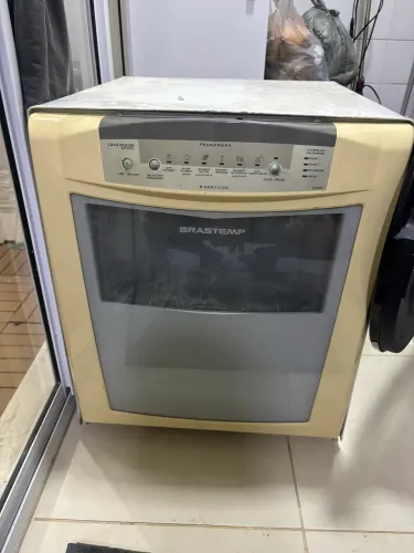 Máquina de lavar louça 8 serviços Brastemp 