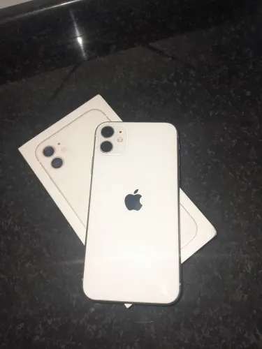 iPhone 11 branco 64GB-c/caixa