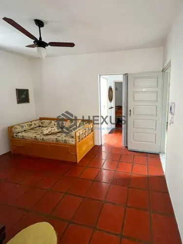 Apartamento mobiliado a uma quadra da Praia do Tombo, Guaruja