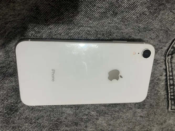iPhone XR funcionando perfeitamente