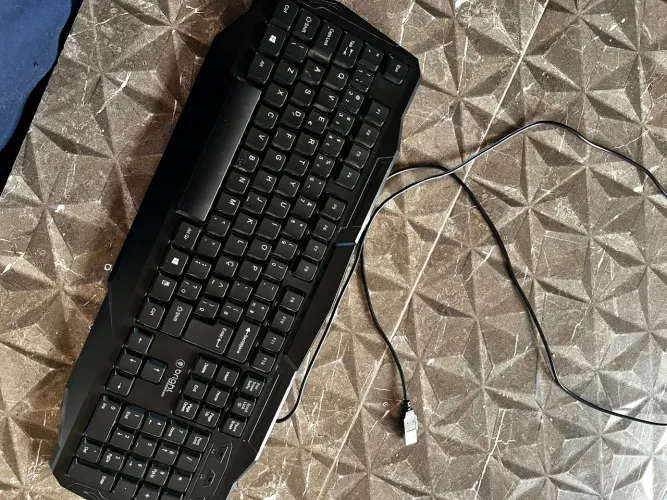 Teclado Gamer Bright USB ABNT2 - Excelente Estado