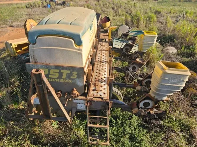 Plantadeira Tatu PST3 Suprema - Para Retirada de Peças / Sucata