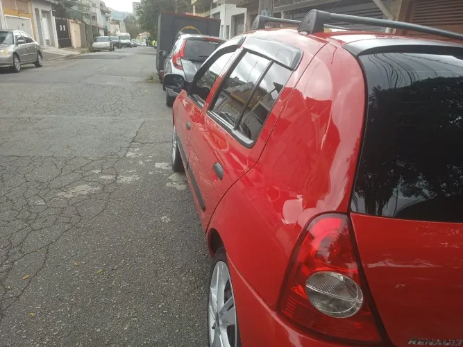 Renault Clio Hi-flex 1.0 16V 5P 2012