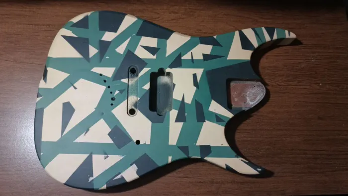 Corpo de guitarra SuperStrato