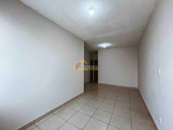 Casa localizada no bairro Antônio Fonseca