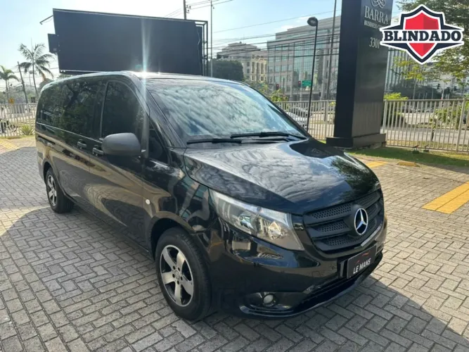 Mercedes-Benz Vito Tourer 119 Luxo 2.0 Flex 8lug. Mec. 2016