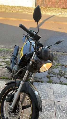 Vende-se YBR Factor 125cc 