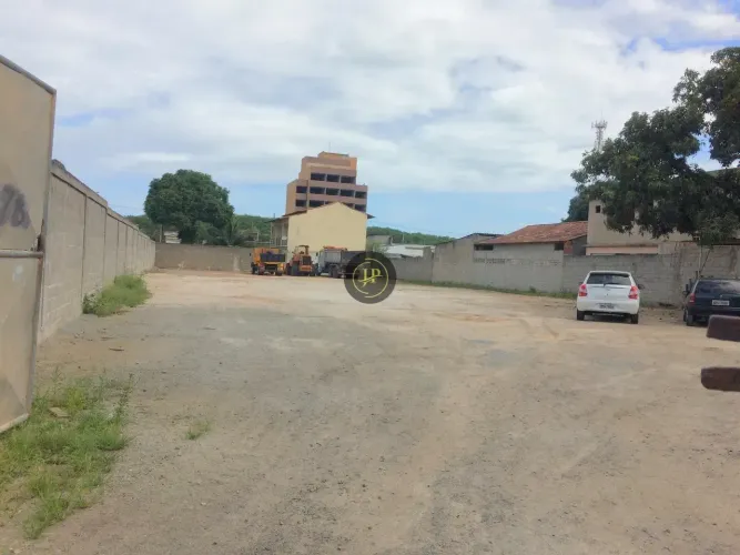 ÁREA DE 1.800M² MURADA E COM LOCALIZAÇÃO ESTRATÉGICA EM NOVO HORIZONTE