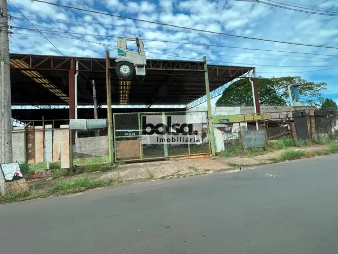 Galpão para aluguel com 1212 m² em Parque Paulista, Bauru - SP