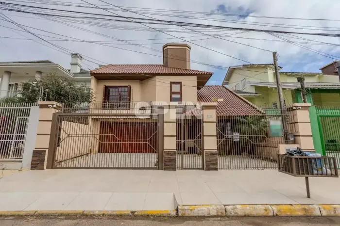 Sobrado disponível para locação no Centro de Canoas Totalmente Reformado e Mobiliado!