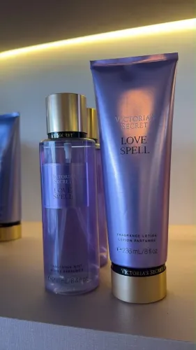 Kit: Body Sphash + Hidratante Love Spell Victoria Secrets