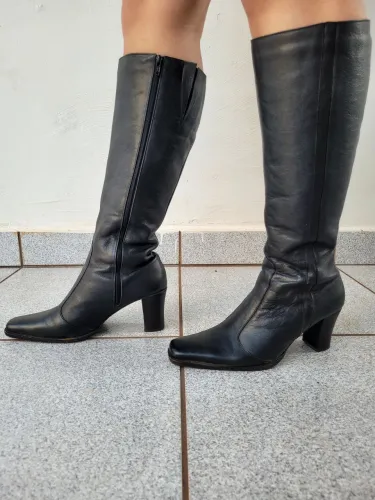 Bota Feminina Kadok em Couro Legítimo - Nº 38 
