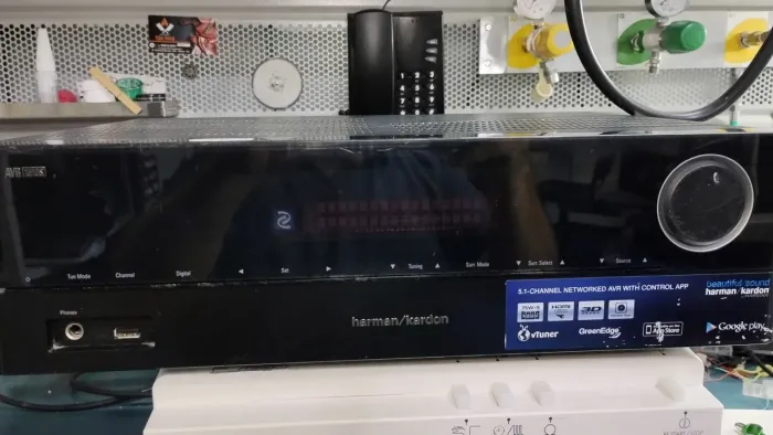 Vendo receiver harman kardon.
