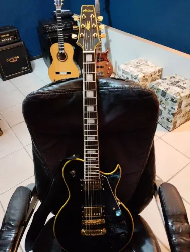 Guitarra Ária pro PE350 Les paul