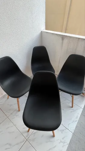 Cadeiras EAMES EIFFEL