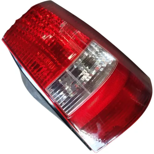 Lanterna Traseira Direita Vw Parati G3 2004 2014 C/detalhe Direito/passageiro Vermelho