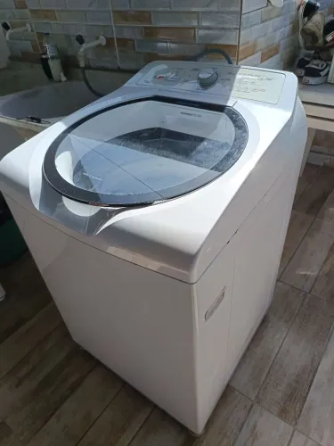 Máquina de lavar semi nova $1000