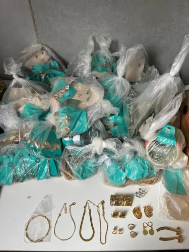 Lote de bijuterias