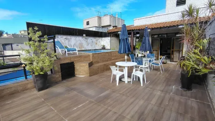 Recreio Linda Cobertura 180mts (02 suítes) toda montada junto ao comércio e transporte