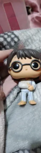 Funko original Harry Potter de pijama e braço quebrado 79