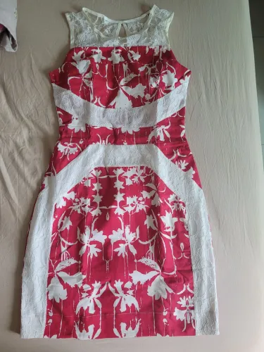 Vestido vermelho com renda novo, usado só uma vez