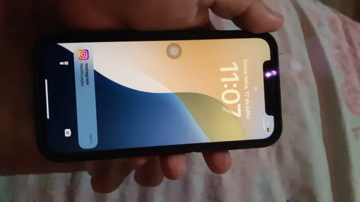 iPhone 12 roxo,128gb trincado a traseira