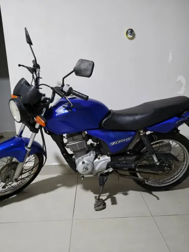 Titan 150 ES 2004