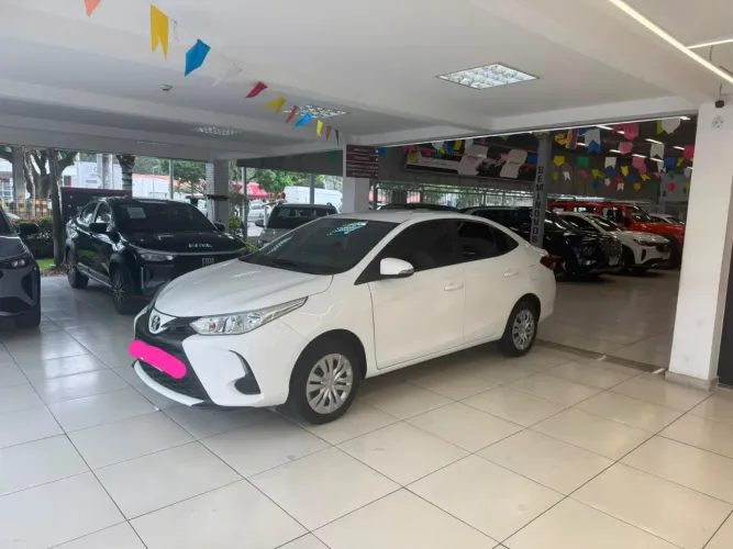 Toyota Yaris XL Sedan 1.5 Flex 16V 4P Aut. 2024