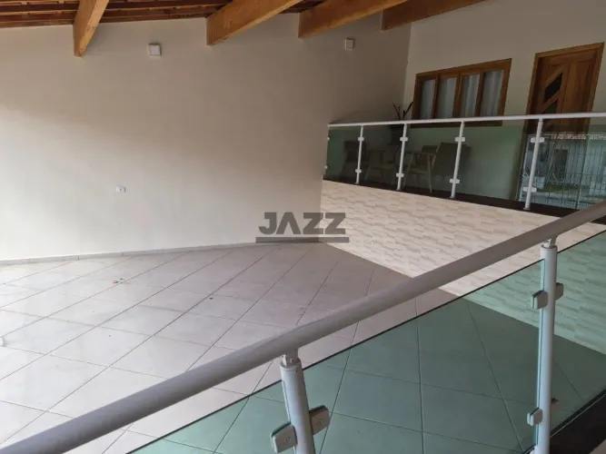 Casa à Venda no Vista Verde em SJC | Piscina e Energia Solar