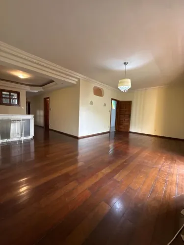 Apartamento para Aluguel no Centro - Conforto, Espaço e Excelente Localização<br>