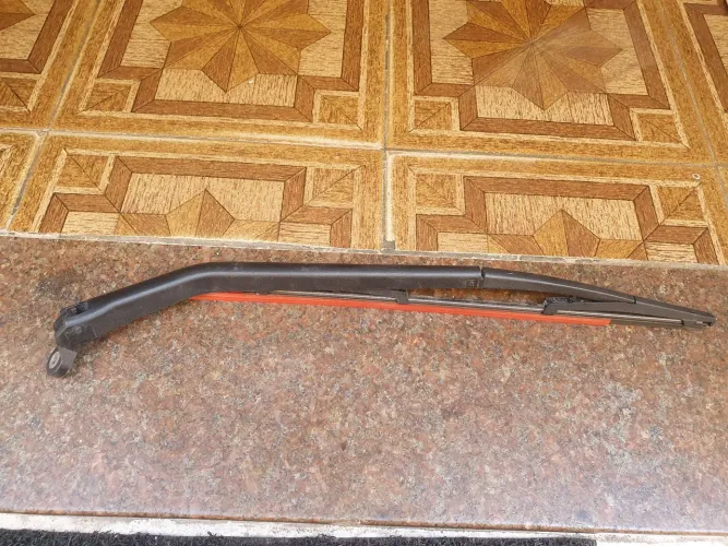 BRAÇO LIMPADOR TRASEIRO+PALHETA PALIO G1 G2