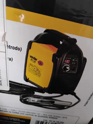 Máquina de solda bivolt com máscara automática