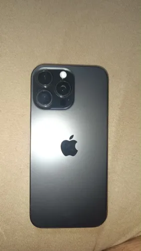 Vendo celular novo praticamente 16 pro max