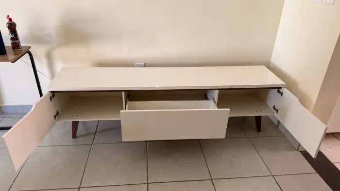Rack Aparador Branco 3 Portas - Ótimo Estado