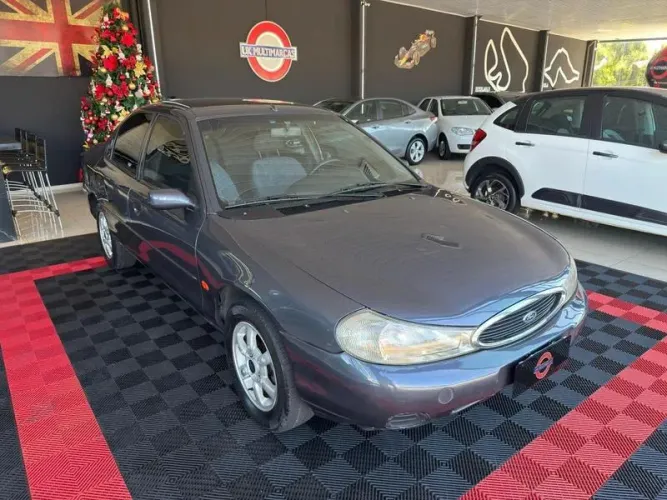 Ford Mondeo CLX 1.8 4P E 5P 1997