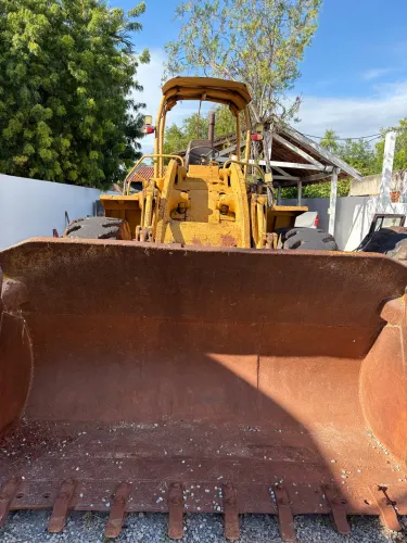 VENDO MÁQUINA CATERPILLAR 966 REVISADA