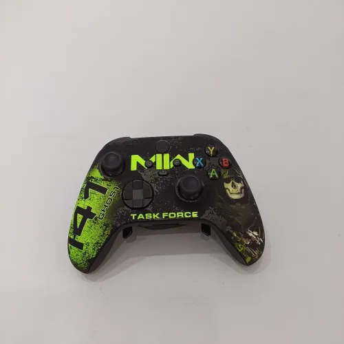 Vendo Controle Xbox Series X/S Call of Duty: Modern Warfare 2 Task Force 141 Semi novo
