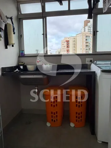 Apartamento reformado à venda com 75m², 3 dorms, 1 suíte e 2 vagas na Saúde