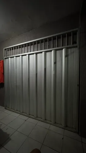 Portão de Alumínio Branco 2,50x2,30 com Trilho e Grade Superior