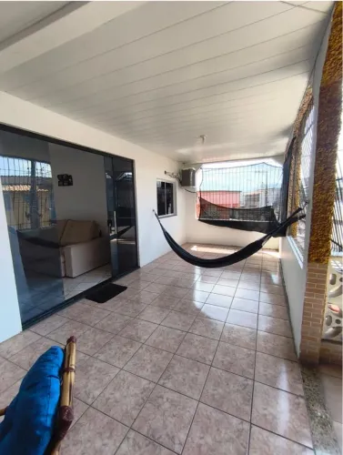 Aluga-se Casa Grande 