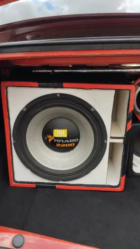 Vendo grave tornado 2200 conservado.