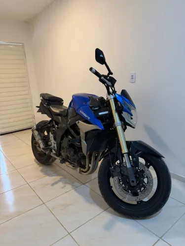 Suzuki gsr 750  2014 