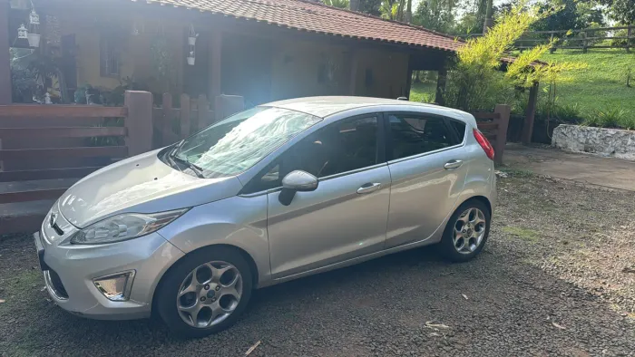 Ford Fiesta SE 1.6 16V Flex 5P 2012