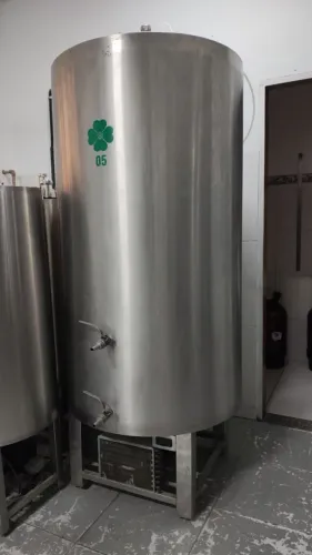 Fermentador e Maturador De Cerveja 580 Litros