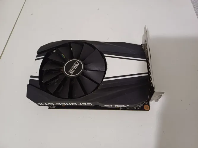 GTX 1660 com defeito