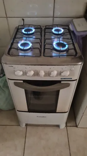 Fogão 4 bocas com acendimento automático matico