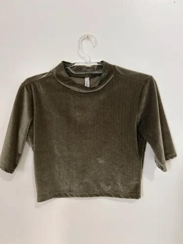 Cropped gola alta