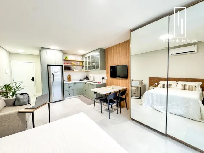 STUDIO MOBILIADO E EQUIPADO COM GARAGEM