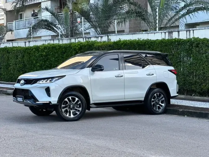 Toyota Hilux SW4 SRX Diamo. 4X4 2.8 TB DIE AUT 2019